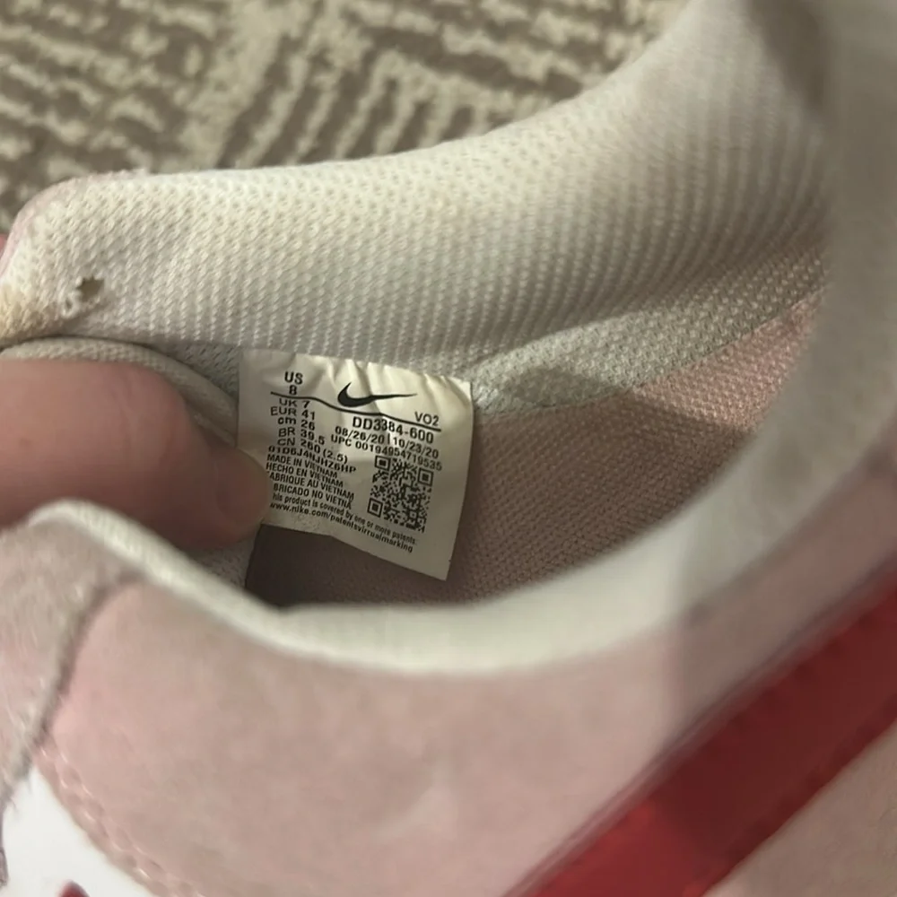 EUC Rare Love Letter Air Force 1’s - Picture 8 of 8